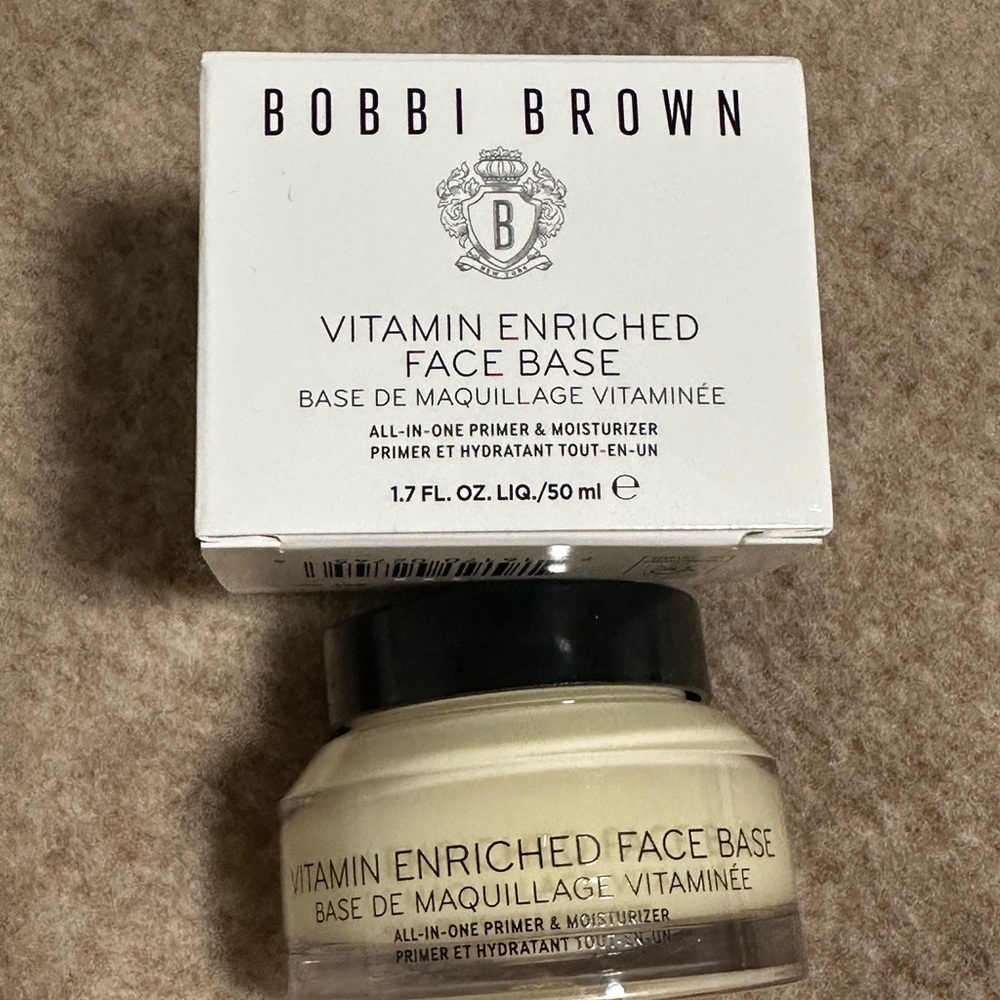 Bobbi Brown Vitamin Enriched Face Base